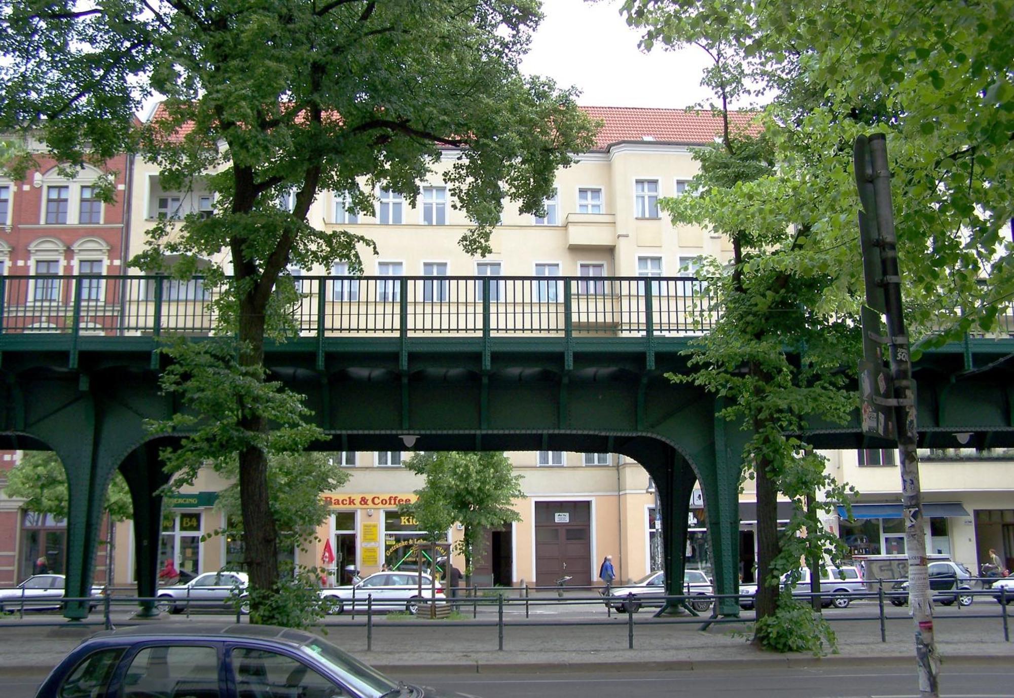 Quiet Courtyard Apartment Берлін Екстер'єр фото
