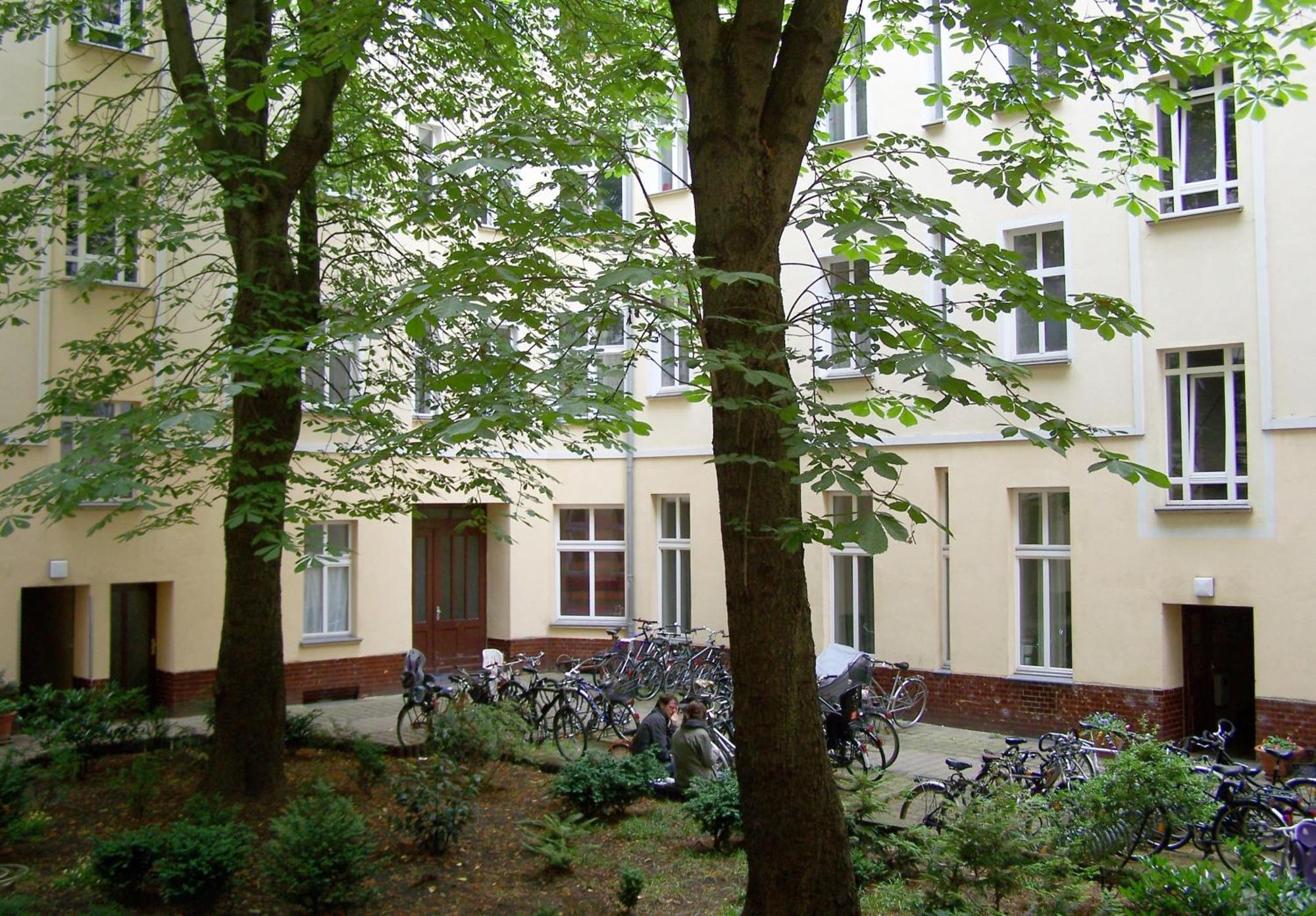 Quiet Courtyard Apartment Берлін Екстер'єр фото